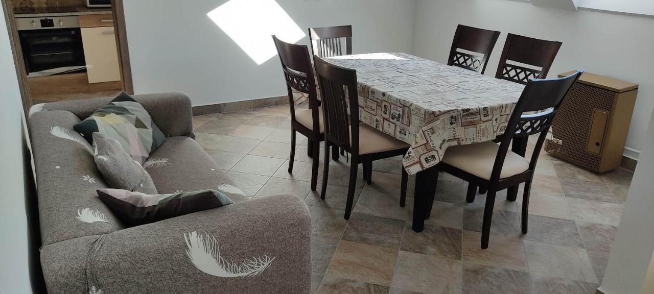 Timar Apartman 埃格尔 外观 照片